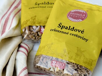 špaldové cestoviny, špaldové celozrnné cestoviny špaldové cestoviny, špaldové celozrnné cestoviny