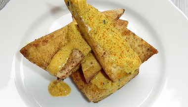 Grilované tofu s indickou omáčkou 